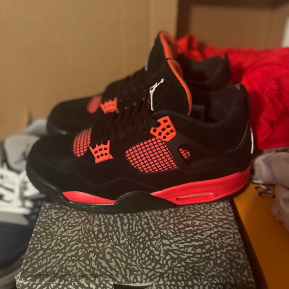Air Jordan 4 Retro Red Thunder - Picture 5 of 6